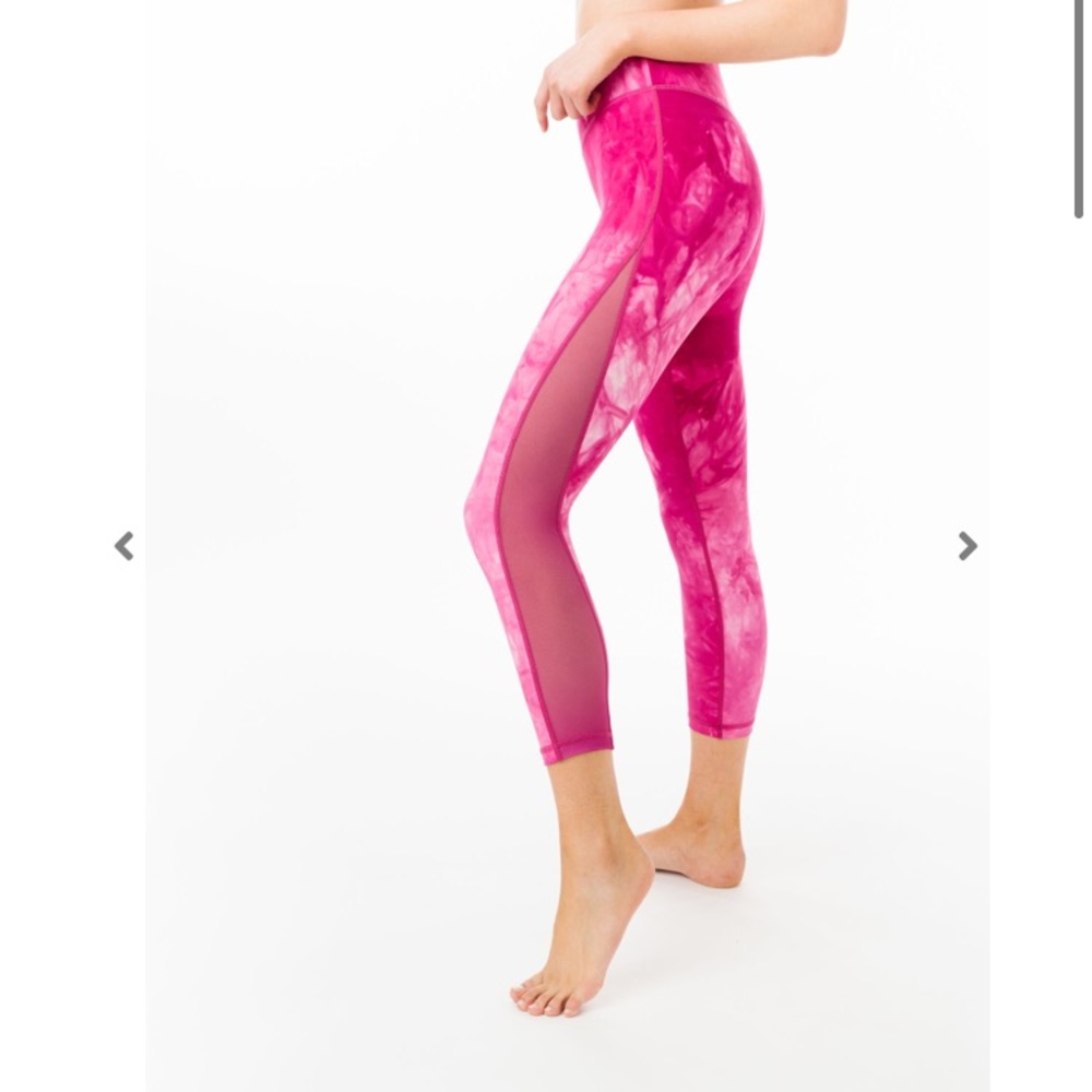 Zyia fuchsia Hendrix mesh light and tight Capri
